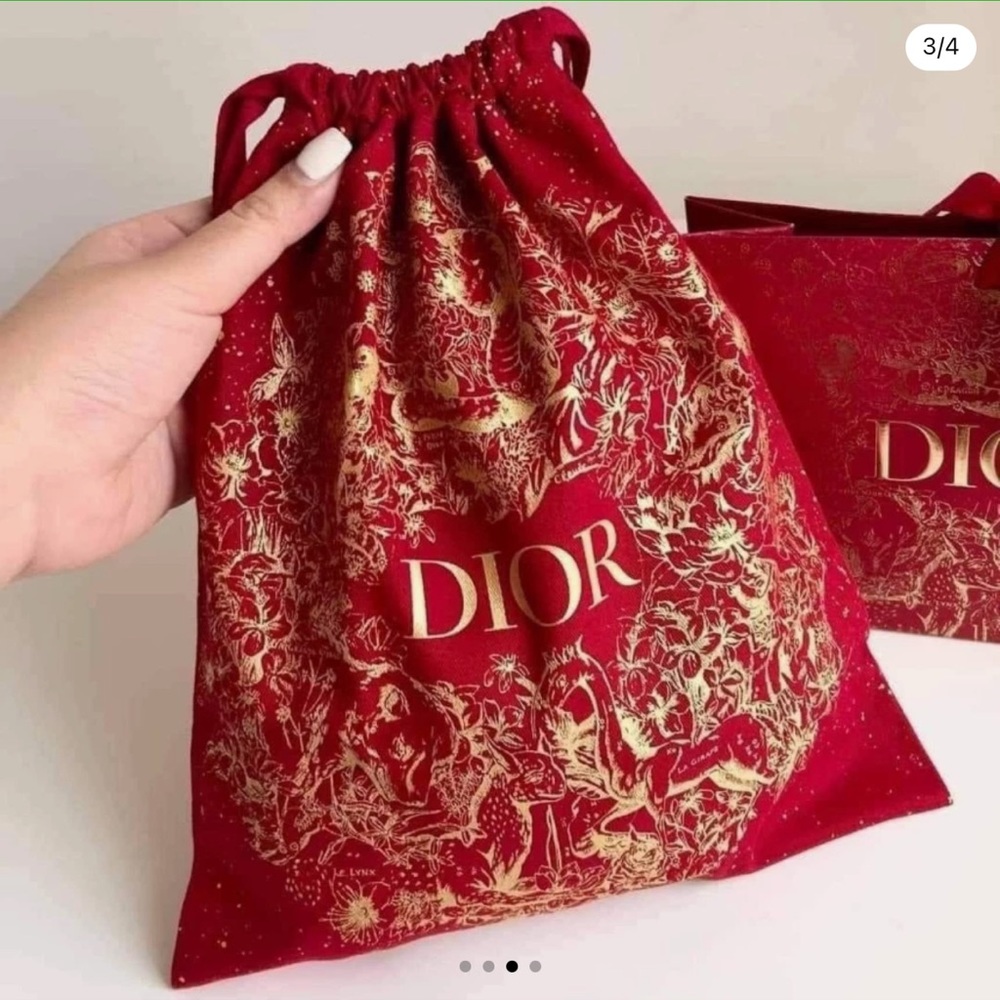 ❤️⭐️Dior lunar new year 2023 pouch⭐️❤️